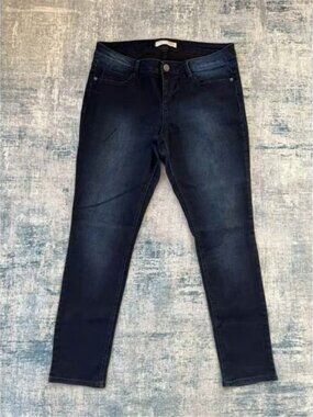 No Boundaries Dark Enzyme Wash Essential Skinny Jeans Junior's 15